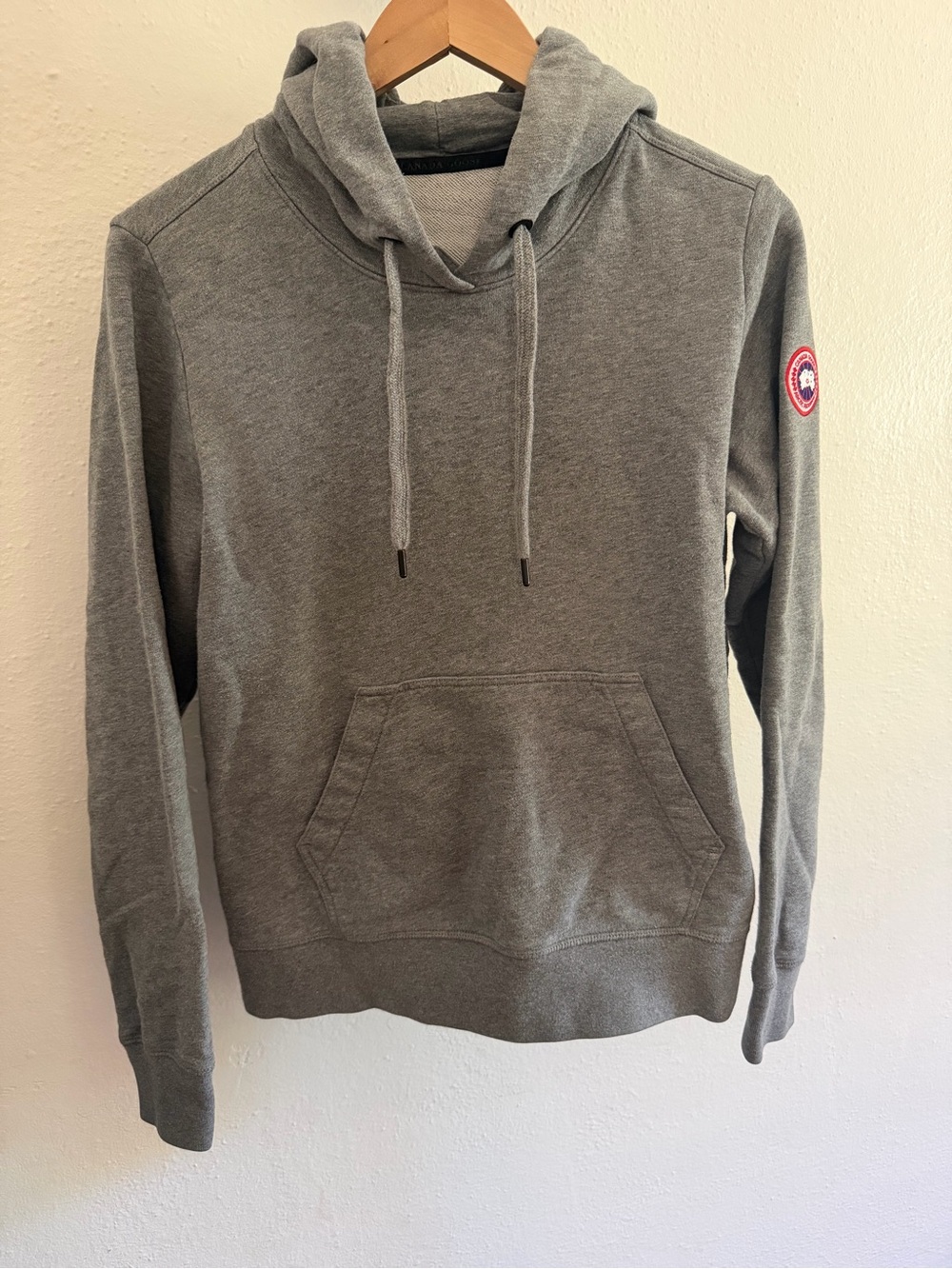 Canada Goose Arctic Program Gray Pullover Hoodie Men’s Medium Made in Italy.